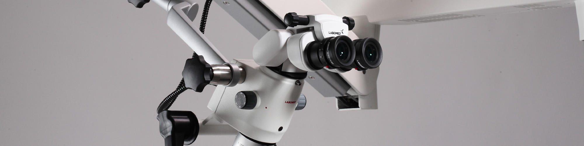Bannière microscope LABOMED PRIMA DNT